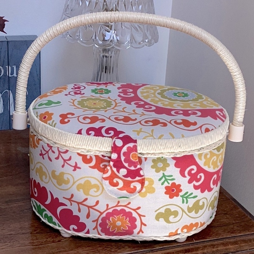 Vintage ivory oval padded floral sewing basket with removable plastic tray